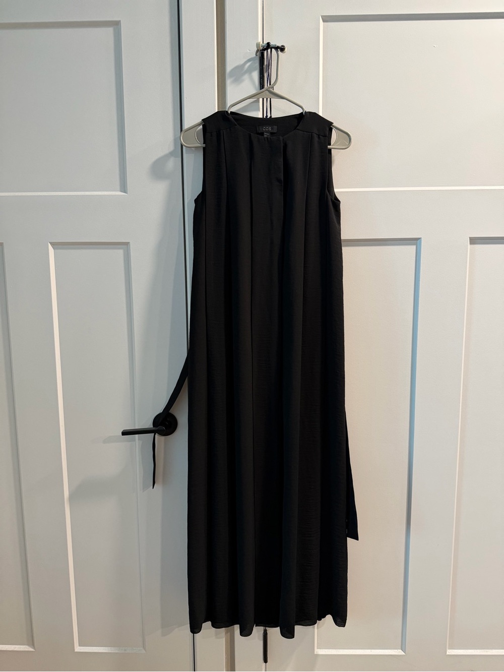COS Minimalist Sleeveless Black Maxi Dress with Waist Tie - Picture 2 of 2